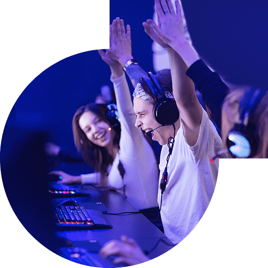 万利独家双向驱动技术<br>让电竞玩家尽情享受极致高速快感